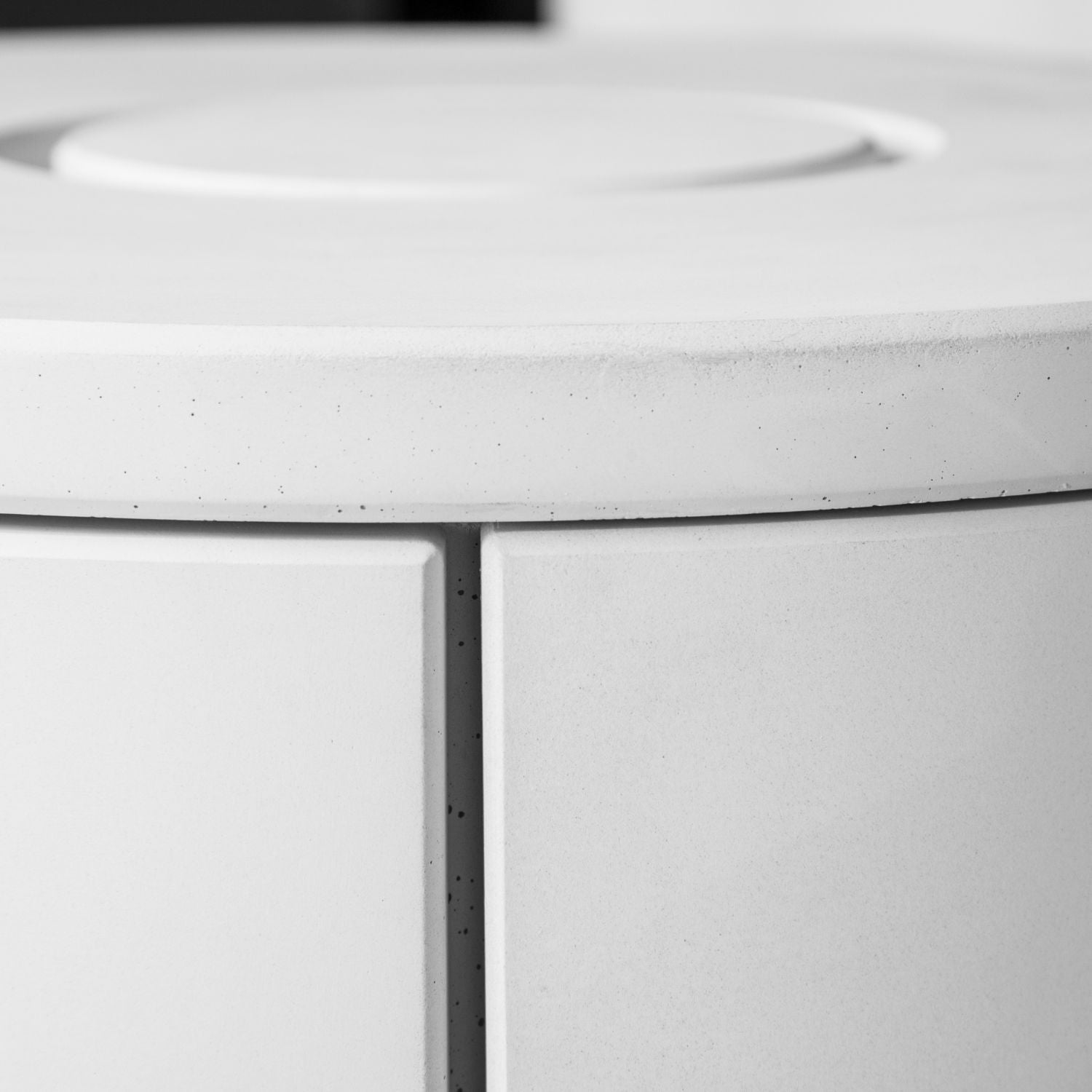 Aduro 9 Lux Ceramic