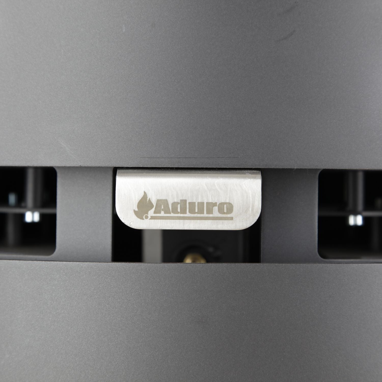 Detalje billede af spjæld på Aduro 9.8